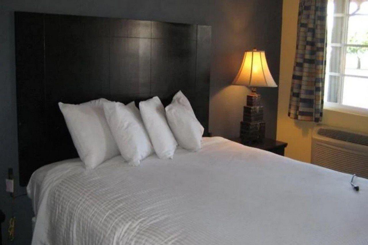 Solaire Inn & Suites Санта Мария Екстериор снимка